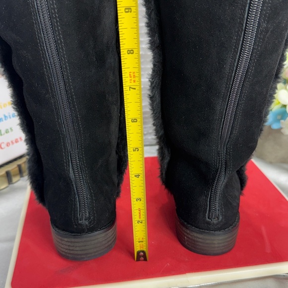 (F) BCBG Max Azria MA Dorota Women's Vintage Tall Suede Boots
SIZE 8B - Picture 5 of 12